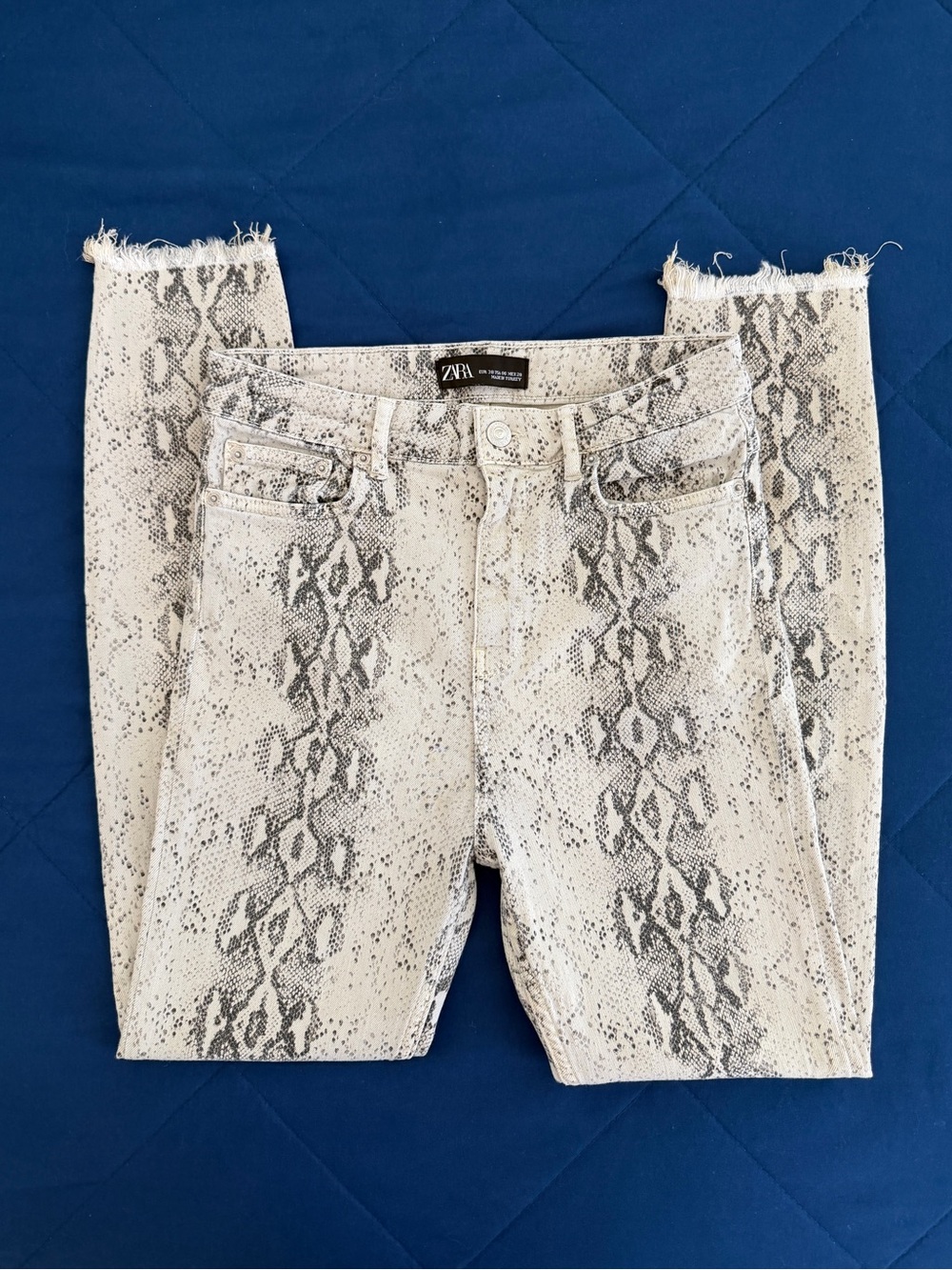 Used Zara Women’s Snake Print High-Rise Jeans